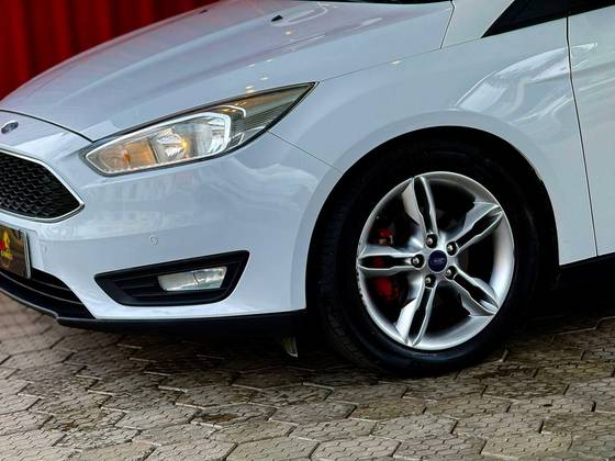 FORD FOCUS 1.6 SE 16V FLEX 4P MANUAL